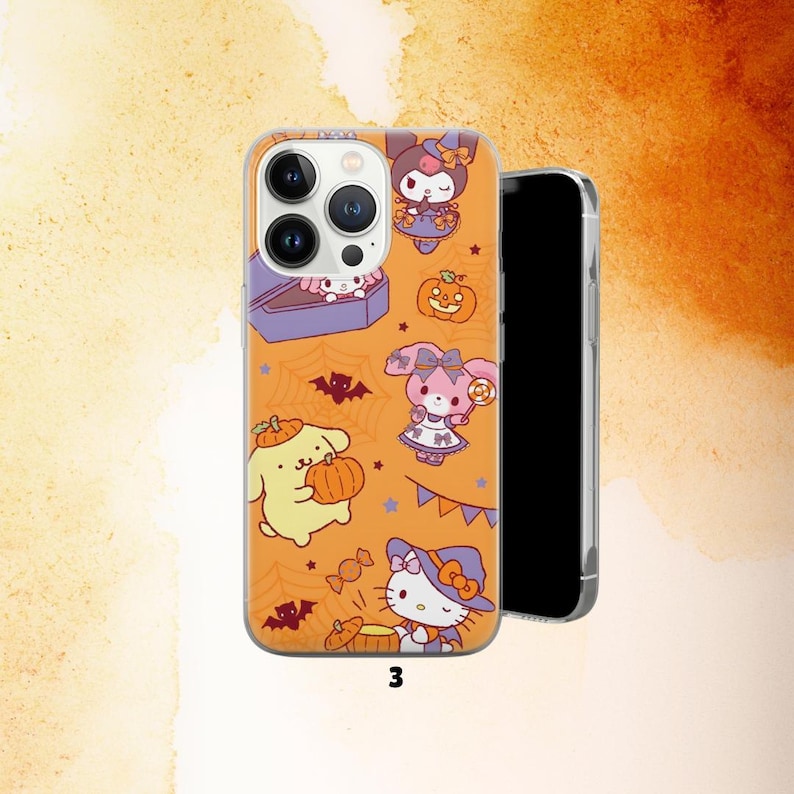 Puede incluir: Funda de tel&eacute;fono naranja con personajes de dibujos animados con tem&aacute;tica de Halloween, incluyendo Hello Kitty, My Melody y Pompompurin. La funda tiene un borde transparente y un dise&ntilde;o con calabazas, murci&eacute;lagos y caramelos. El n&uacute;mero "3" est&aacute; impreso en la parte inferior.