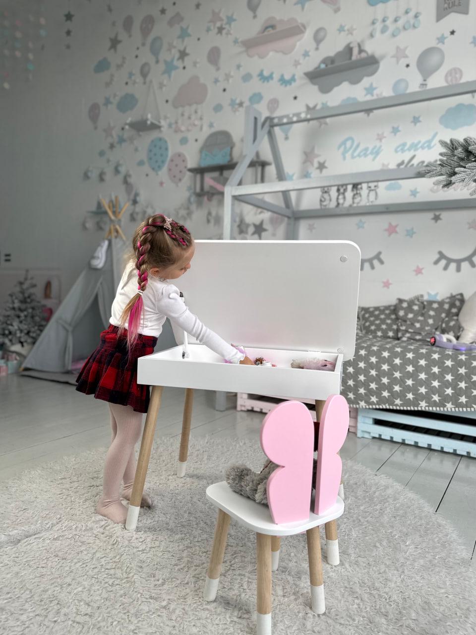 モンテッソーリデスク＆チェアセット – 幼児用木製テーブルと収納家具 