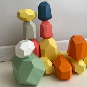 Handmade Wooden Stacking Stones: Montessori Tumi Ishi Toy, 15-Piece Waldorf Blocks