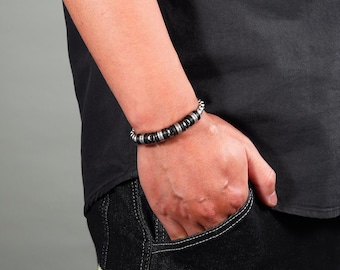 Personalisiertes Herren Silber Namensarmband: Graviertes Familienandenken