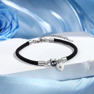 Pulsera de proyección de fotos personalizada con dije de inicial, pulsera con imagen de letra personalizada para él, regalo del Día del Padre para papá, regalo para ella