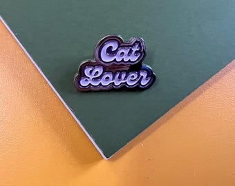 Speldje voor kattenliefhebbers | Kattenspeldje | Verjaardagscadeau | Kattenbadge | Cadeau voor vriendin | Badge met motto | Kattenmoeder | Kattenvader | Kattenliefde