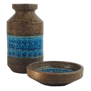 Ceramic vase and bowl Aldo Londi for Bitossi, Italy, 1960s vintage signature signed rimini blue