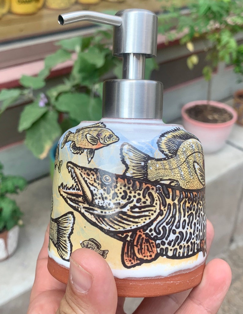 soap dispenser with floating fish