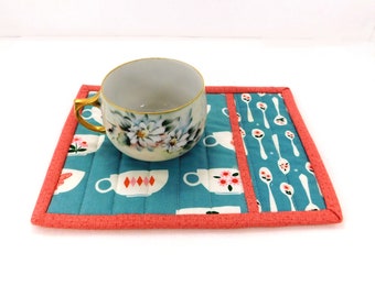 Mug Rug Patchwork Quilted Snack Rug Large Coaster Sewing Gift Quilt Retreat Gift Quilt Gift