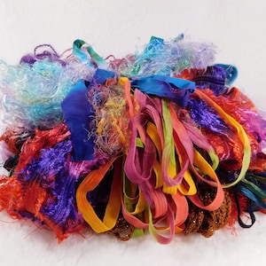 20 Art Yarn Assortment Mulitiple Colorways and Textures Over 120 Feet Fiber Plush Yarn Doll Art Yarn Fibers Scrap Yarn Scraps Novelty Yarn
