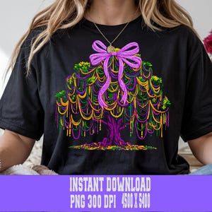Könnte beinhalten: Schwarzes T-Shirt mit einem farbenfrohen Baumdesign, verziert mit lila, grünen, goldenen und gelben Perlen und einer großen lila Schleife. Der Text "INSTANT DOWNLOAD PNG 300 DPI 4500 X 5400" befindet sich unten.