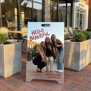 Anpassad spegelskylt med A-ram, displaytavla i rostfritt stål för trottoarcafé