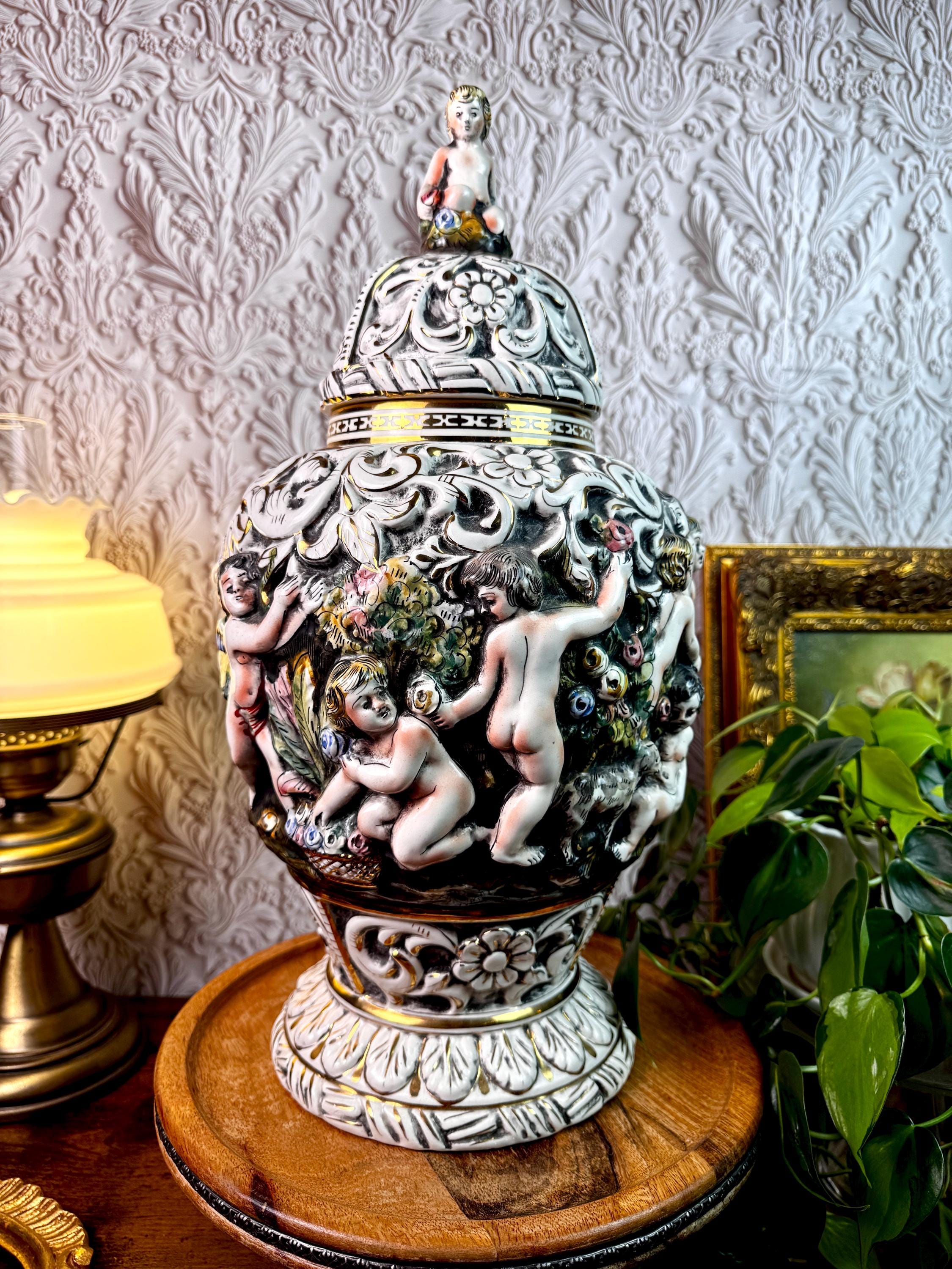 ［希少]カポディモンテ　「ラ・バルツェレッタ」イタリア製 Rare Capodimonte Italy Porcelain Vase - Etsy
