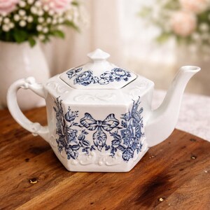 Vintage 1974 Garland Fenton England Hexagonal Blue and White Teapot