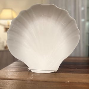 Large White Ceramic Clam Shell Serving Bowl – Coastal Beach House Platter