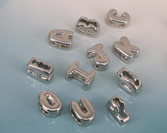 Silver Color Plating Flat Letter Pendant Charm, Initial Letter Connector Bead For Bracelet Making 16mm（Hole:12x3mm)