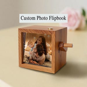 Custom Flip Book Frame Animation Machine, Personalized Mechanical Hand Motion Photo Album, Black Walnut Handicraft, Unique Gift for Couples