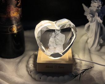 Personalized 3D Crystal Photo, Heart Portrait, LED Light, Engraved Gift