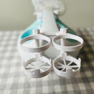 Photo of the bottle holders.