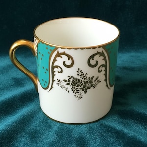 May include: A rustic wooden sign with the text "Welcome to our home" in white lettering. The sign features a distressed finish and a simple, inviting design, perfect for a front porch or entryway.