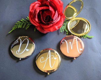 Personalized compact mirror. Bridesmaids, maid of honor, Bride gift. Rose gold, gold or silver compact mirror. Personalized mirror