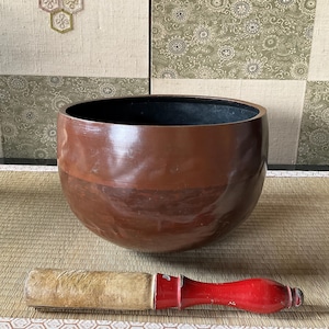 Large Taisho Era Buddhist Orin Bell Set – Heian Ryuuya Bronze Singing Bowl with Striker – Shin Buddhist Temple Instrument
