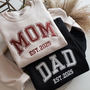 Personalized Mom & Dad Embroidered Sweatshirt, Custom Embroidery Parents Sweatshirt, Matching New Mom and Dad Shirt, Mom Dad Couple Shirt