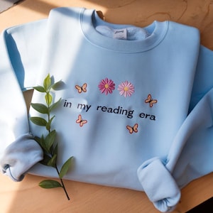 Felpa ricamata "In My Reading Era", maglietta per amanti dei libri, felpa con scritta "Reading Book", maglietta ricamata "In My Reading Era", regalo per il ritorno a scuola