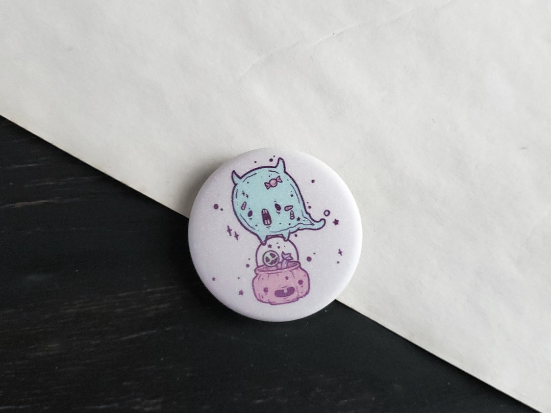 Trick R Treat Ghost Pin Badge - 1.5 Inch - Spooky Cute - Pastel Goth - Etsy