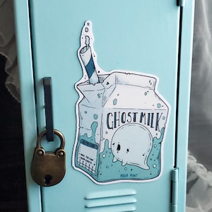 Imán de leche fantasma – Imán de nevera espeluznante, gótico pastel – Decoración de bebida láctea embrujada – Regalo de cocina fantasma kawaii