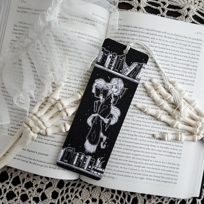 Marque-page de bibliothèque hantée, Fantasmagorie, Fille fantôme et Gothique image 2