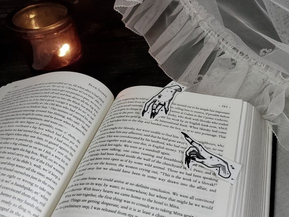 Witch's Claws magnetic Bookmark SET, Spooky cute, Goth