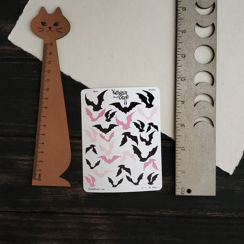 Rosa och svart fladdermusdekaler - Vampyrens krypta - Spöklik söt goth - Planer accents bild 6