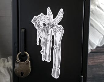 Skeleton Fairy Magnet | Gothic Skeleton Fairy with Flowers and Wings | Dark Fantasy Creepy Cute Décor
