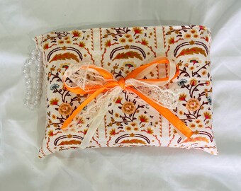 Funda floral hecha a mano: funda de algodón para Kindle