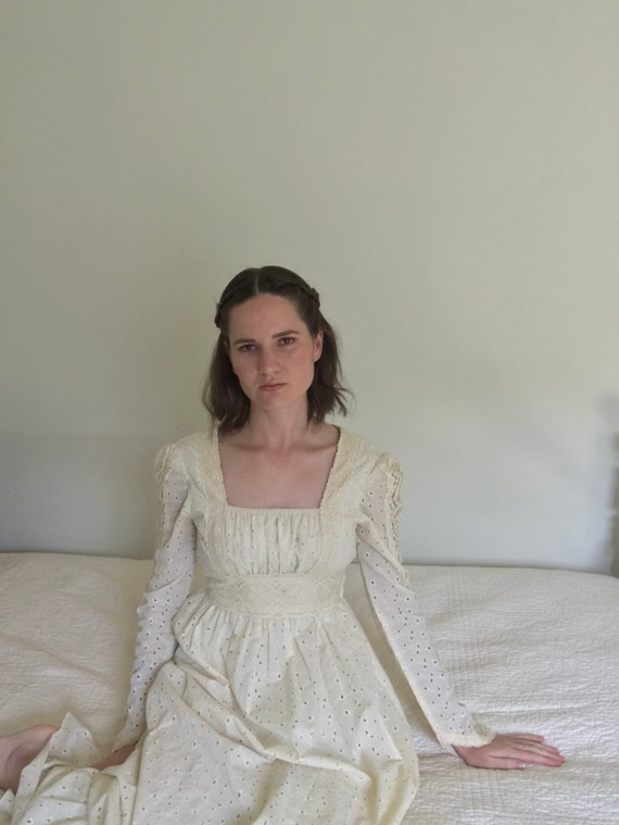 Eyelet Lace Gunne Sax vintage 70s