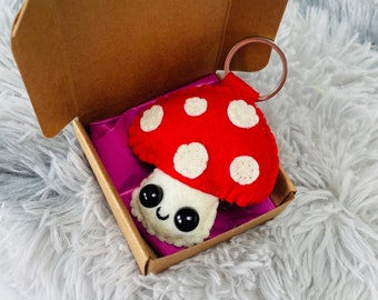 Plush Mushroom Keyring, Toadstool gift, kawaii gift, Hug in a box, Cute Mushroom, Toadstool Keychain, Kawaii Gift, Cute Keyring, Happy Gift