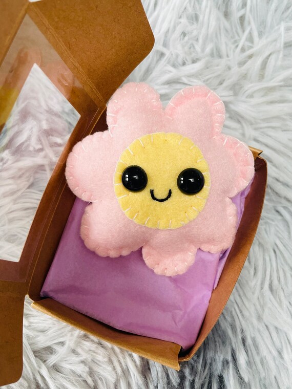 Mini Plush Kawaii Felt Daisy: Letterbox Gift, Pocket Hug UK