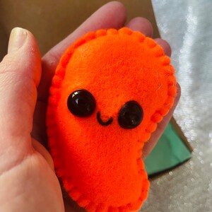 Mini plush Bean, Baked Bean gift, kawaii letterbox gift, personalised gift, Hug in a box, Cute little bean, Baked Bean in a box, Pocket hug 画像 3