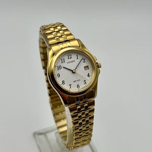 超美品　CITIZEN ゴールド 腕時計 クォーツ WR 50 超美品 CITIZEN ゴールド 腕時計 クォーツ WR 50 - メルカリ