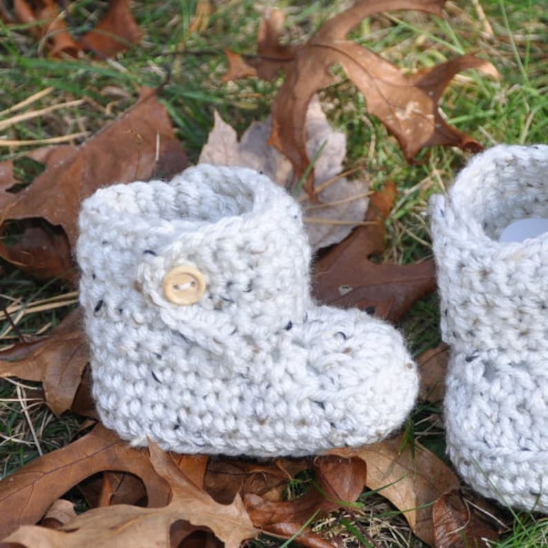 Baby Booties, Crochet Baby Boots with button top, size 0 to 6 Months image 6