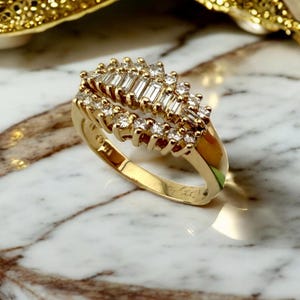 Diamond Cluster Engagement Ring in 14K Gold – Sparkling VS1 Diamonds, Elegant Luxury Jewelry, Antique Ring, Gift for Her, Statement Ring