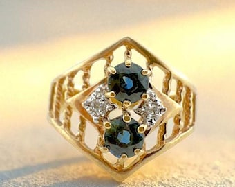 Vintage Edwardian Art Deco Sapphire and Diamond Filigree Gold Ring