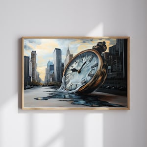 Puede incluir: Un gran reloj de bolsillo dorado con números romanos se está derritiendo en una calle de la ciudad. El reloj está parcialmente sumergido en un charco de agua. El horizonte de la ciudad es visible en el fondo.