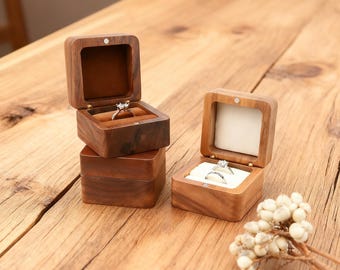 Personalisierte Nussbaum Holz Ringbox, Samt ausgekleidet, Magnetverschluss