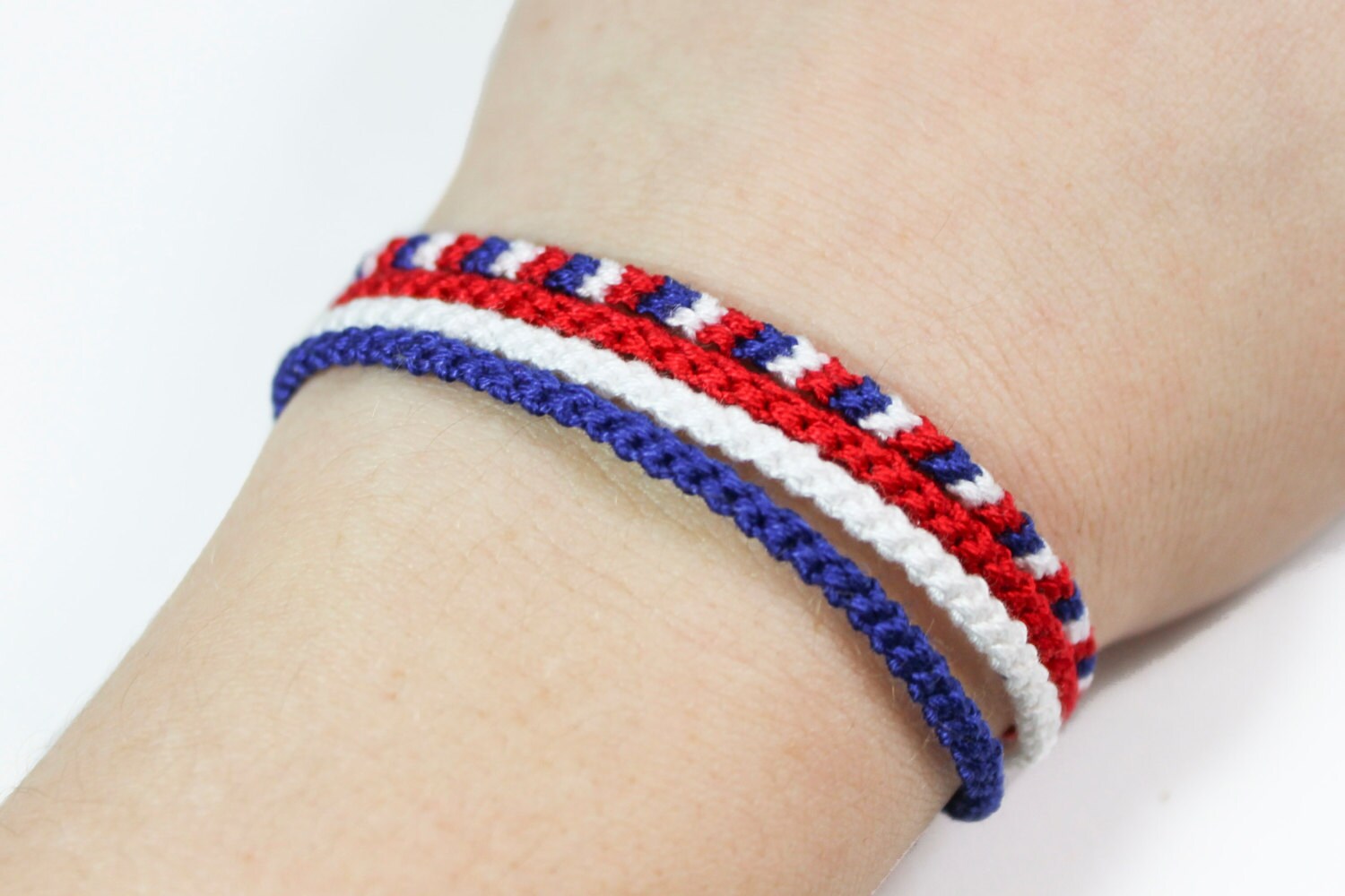 Fun Express Adjustable Patriotic Friendship Rope Bracelets - Bulk set of 72  Red, White and Blue - Fourth of July Jewelry and Party Favors