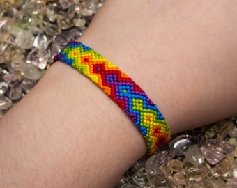 een andere Sentimenteel Slepen Neon Regenboog Vriendschap Armband Vlam Patroon LGBT Pride - Etsy België