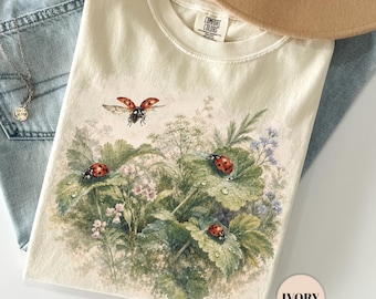 Vintage Ladybug Cottagecore T-Shirt, Vintage Botanical Tshirt, Wildflower Nature Lover Gift, Goblincore Aesthetic Tee, Garden Insect Top