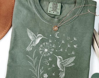 Camiseta Comfort Colors® Dente-de-leão e beija-flor, presente para amantes da natureza, roupa feminina, camiseta de jardinagem, camiseta floral, estética fofa de flores silvestres