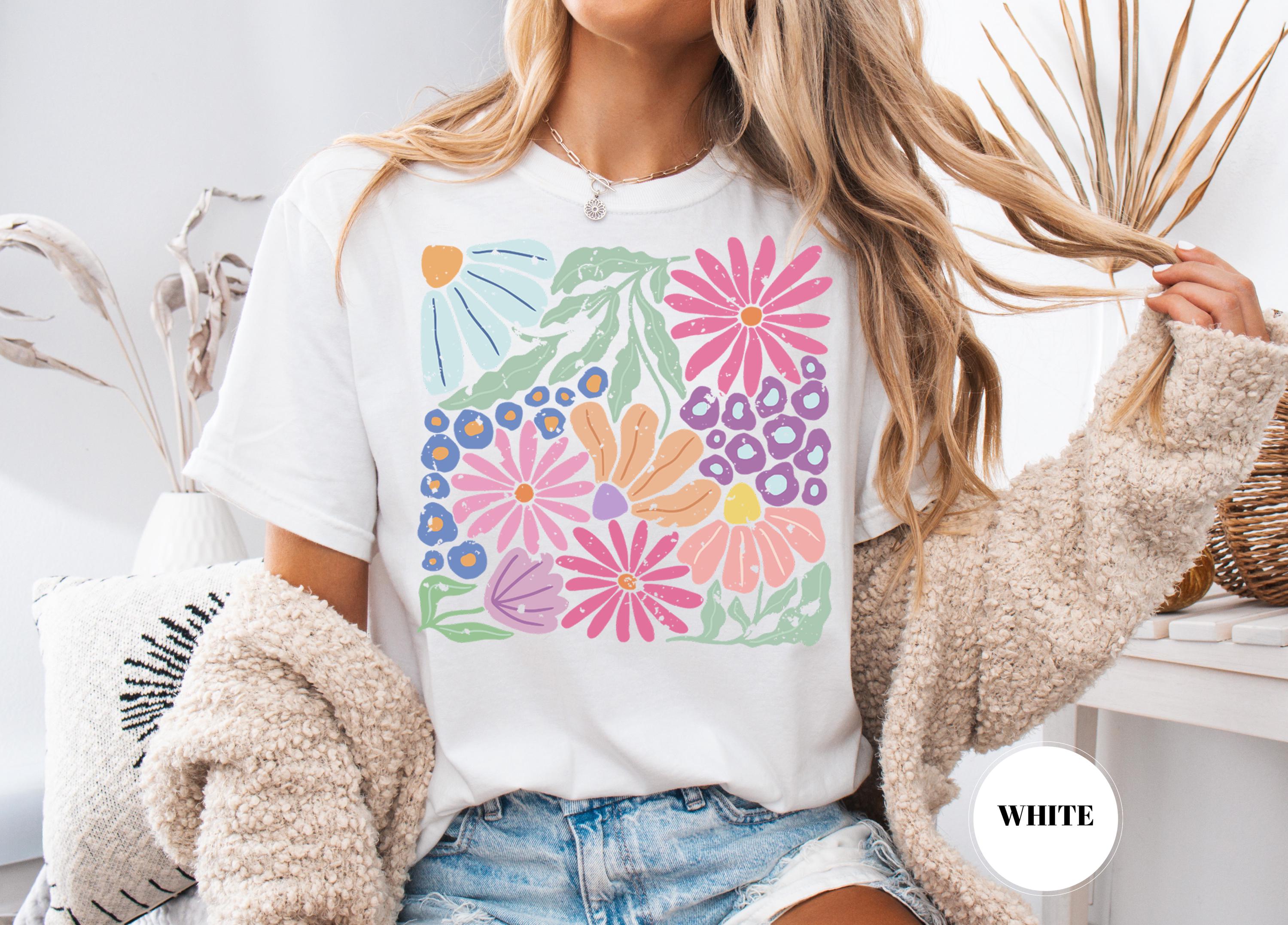 Trendy Boho Floral T-Shirt, Comfort Colors Shirt, Flower Graphic Tshirt, Cute Spring Garden Botanical Top, Summer Gift for Her, Women's Tee