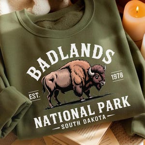Badlands National Park Sweatshirt - South Dakota Buffalo Shirt - Vintage Bison Hiking Tee - Wildlife Adventure Nature Top