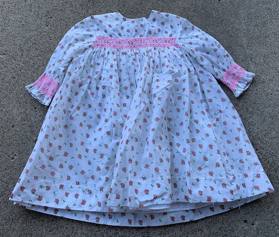 Girls Vintage Rosebud Smocked Dress 5 Years - image 1