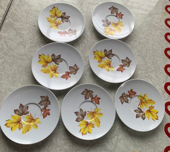 Vintage hot sale melamine plates