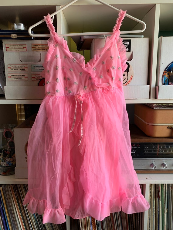 Ladies 60s Vintage Pink Semi-Sheer Babydoll Nightg